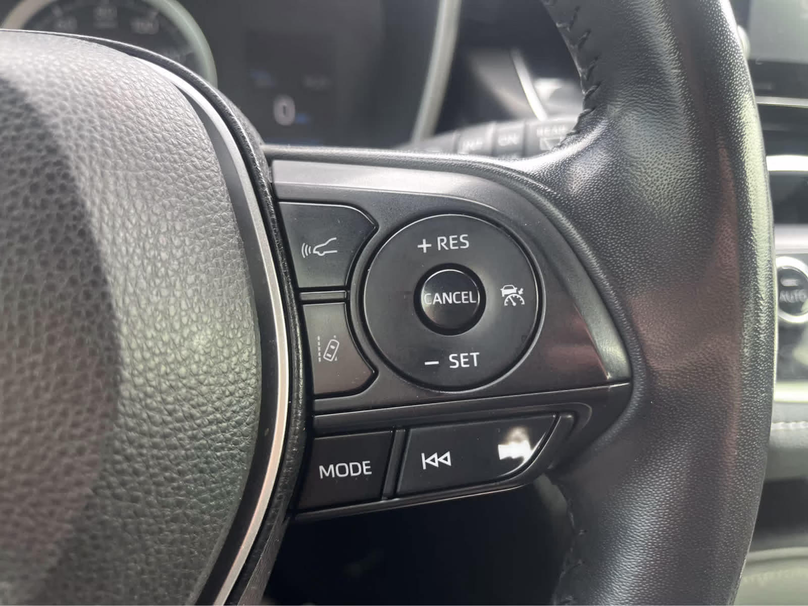 2021 Midnight Black Metallic Toyota Corolla Hatchback SE FWD Sedan