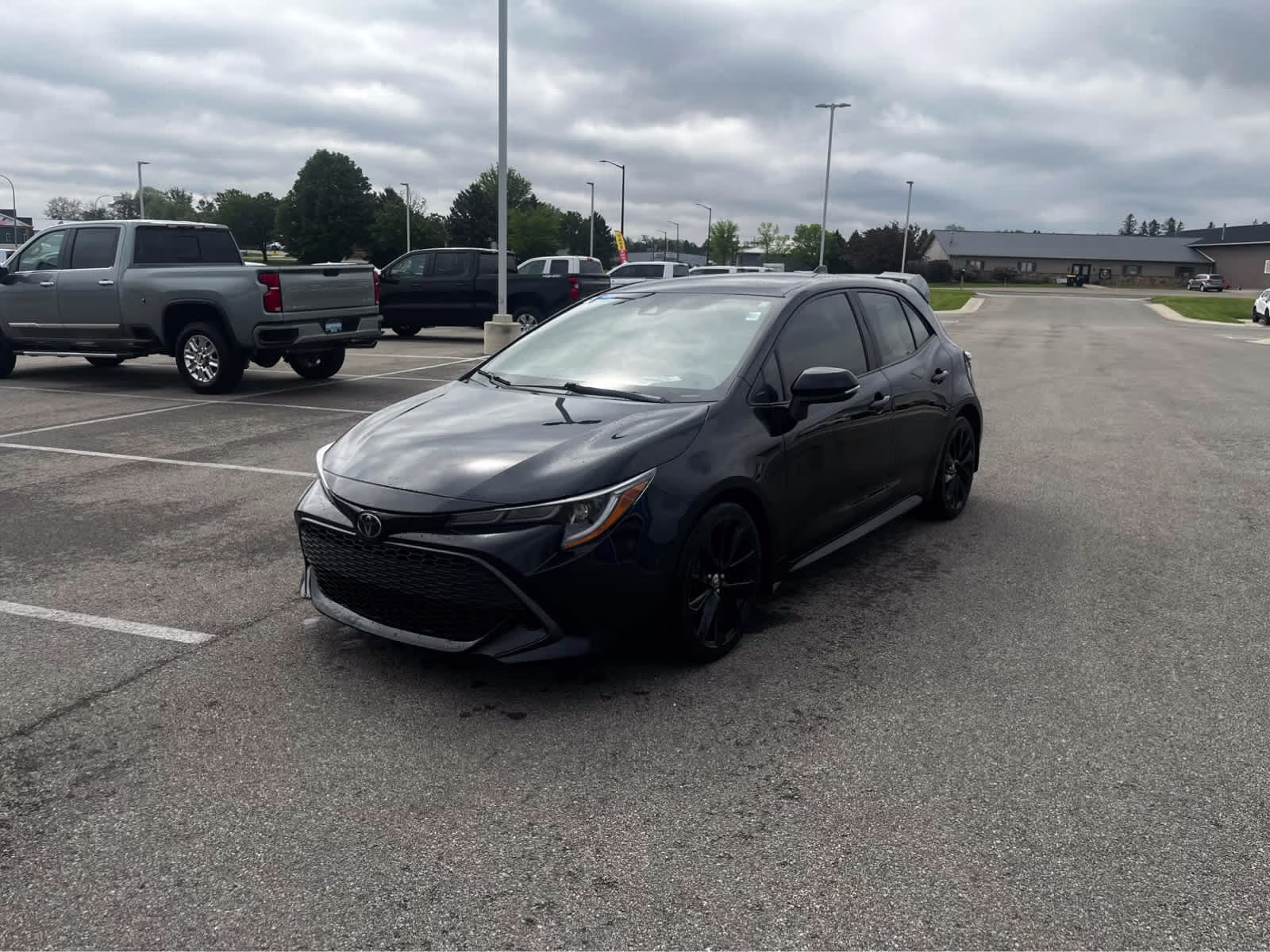 2021 Midnight Black Metallic Toyota Corolla Hatchback SE FWD Sedan