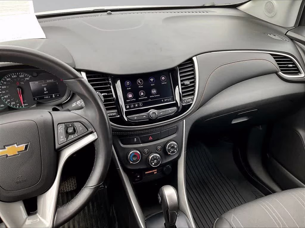 2022 Summit White Chevrolet Trax LT AWD SUV