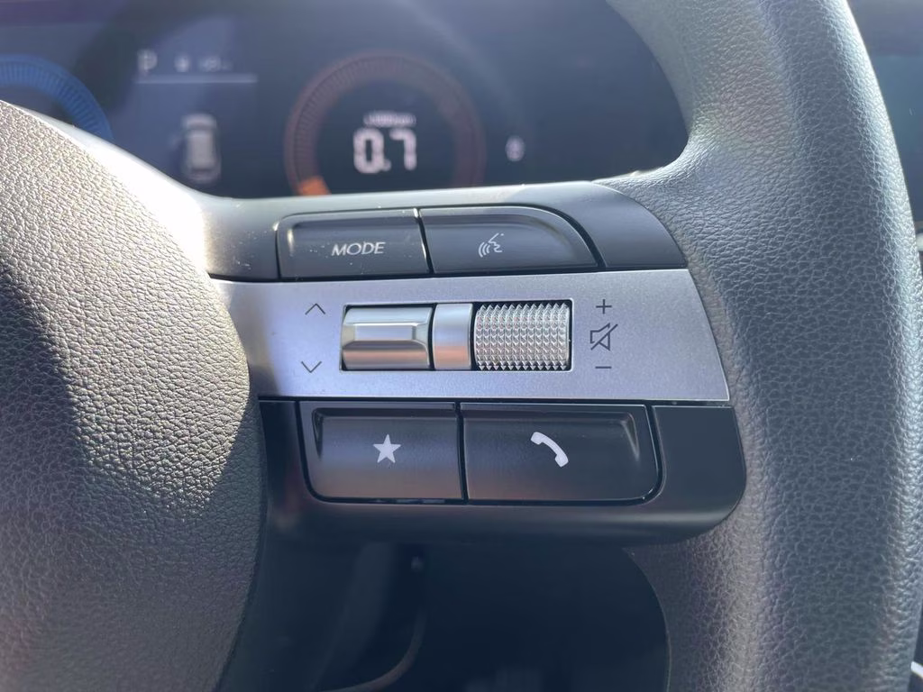 2026 Shimmering Silver Hyundai Tucson SEL FWD SUV