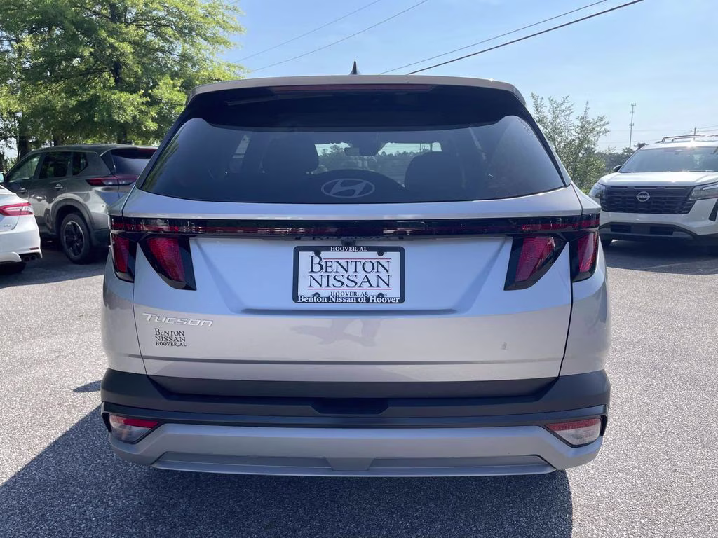 2026 Shimmering Silver Hyundai Tucson SEL FWD SUV
