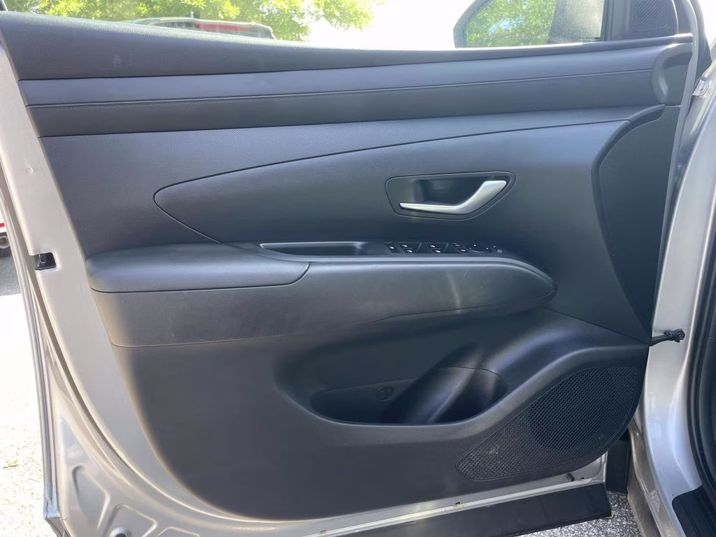 2026 Shimmering Silver Hyundai Tucson SEL FWD SUV