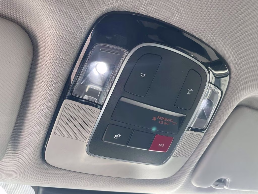 2026 Shimmering Silver Hyundai Tucson SEL FWD SUV