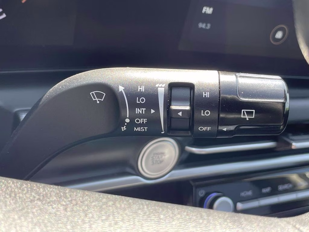 2026 Shimmering Silver Hyundai Tucson SEL FWD SUV