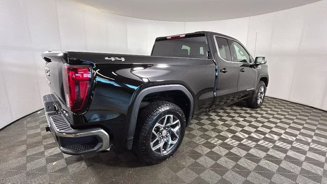2026 Onyx Black GMC Sierra 1500 SLE 4X4 Truck