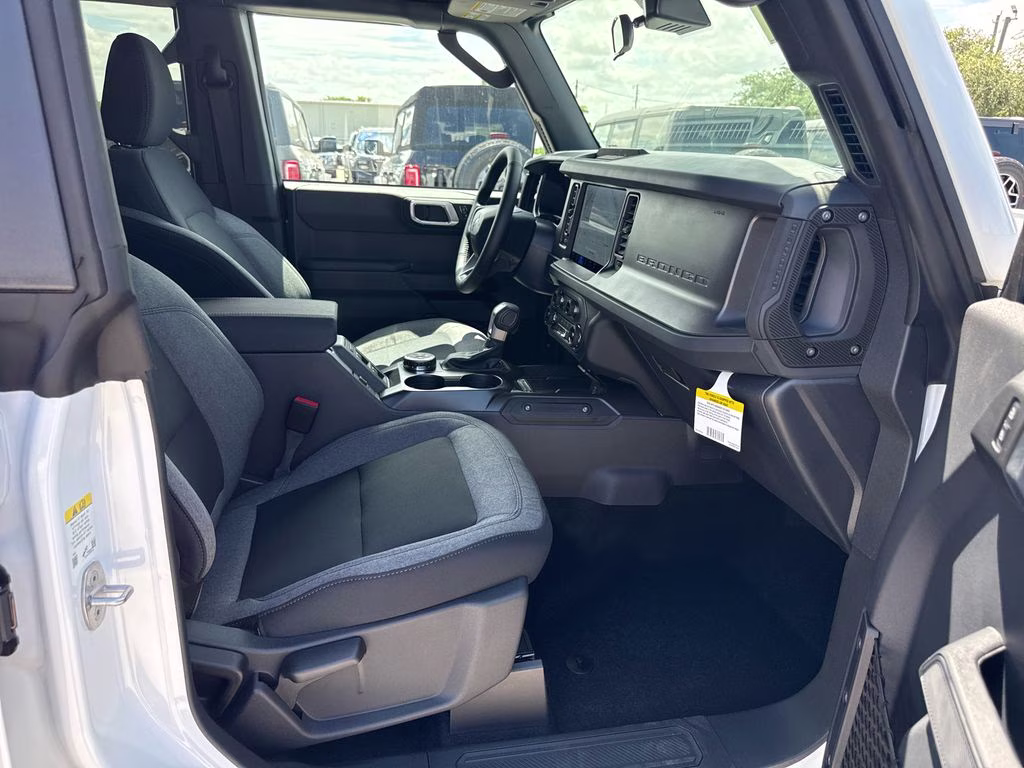 2026 Oxford White Ford Bronco Big Bend 4X4 SUV