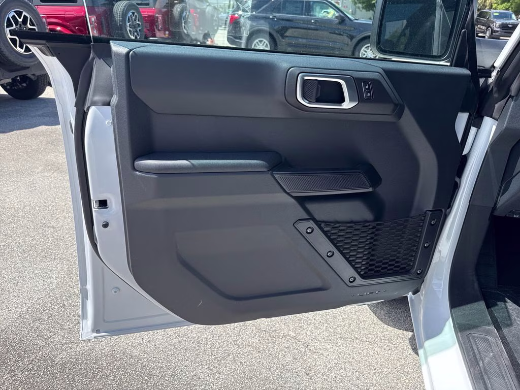 2026 Oxford White Ford Bronco Big Bend 4X4 SUV