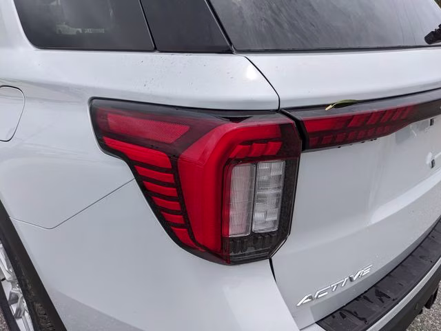 2026 Space White Metallic Ford Explorer Active RWD SUV