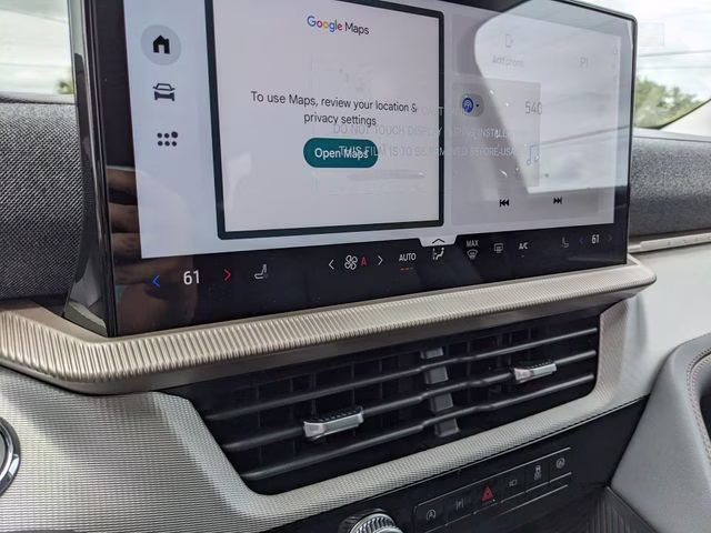 2026 Space White Metallic Ford Explorer Active RWD SUV