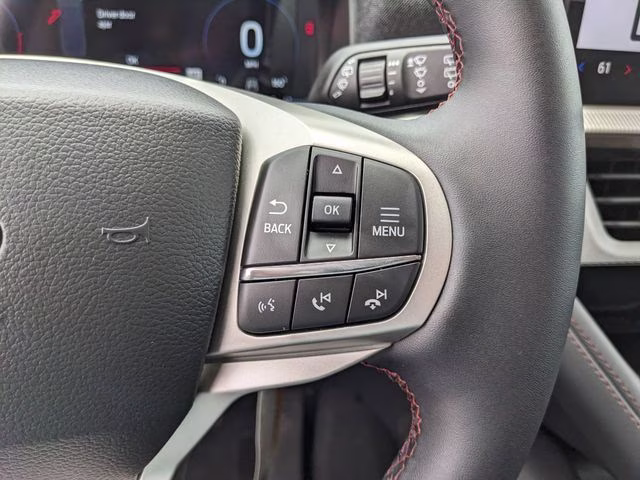 2026 Space White Metallic Ford Explorer Active RWD SUV