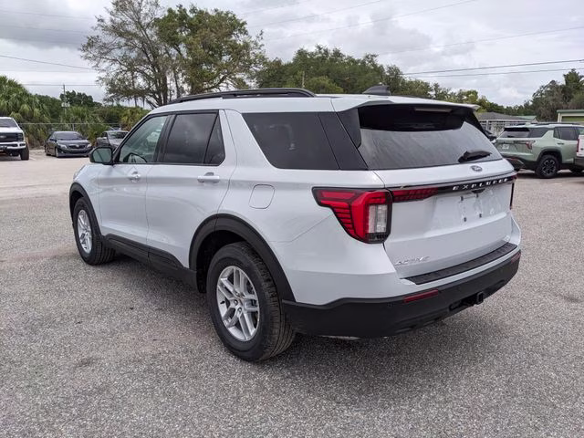 2026 Space White Metallic Ford Explorer Active RWD SUV