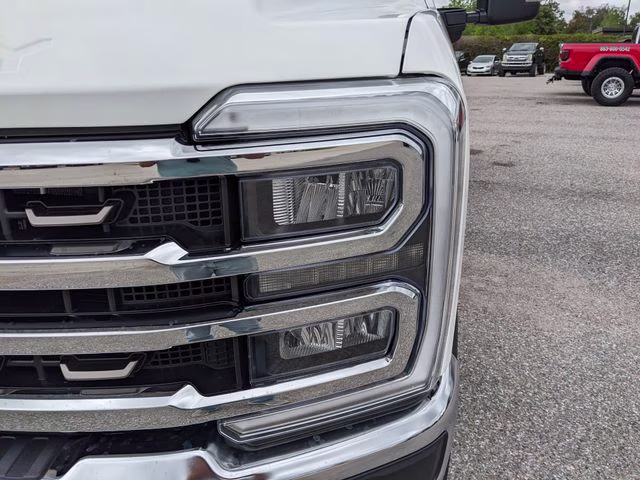 2026 Star White Metallic Tri-Coat Ford Super Duty F-250 SRW King Ranch 4X4 Truck