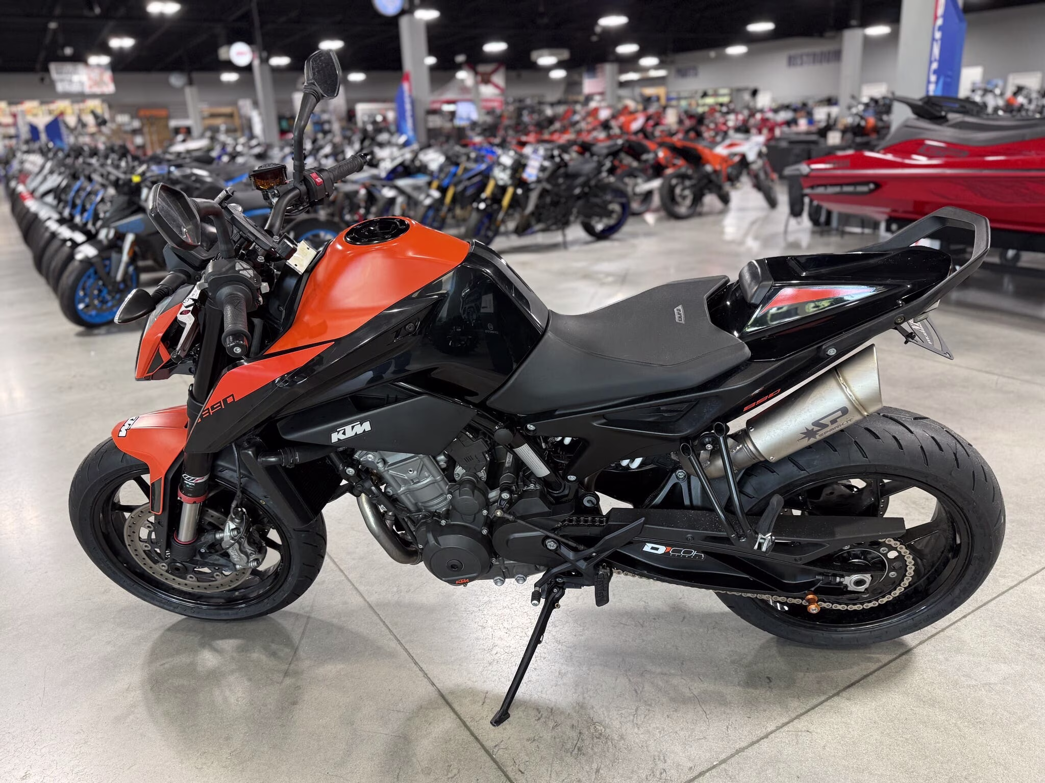 2022 KTM Duke 890 R Motorcycle