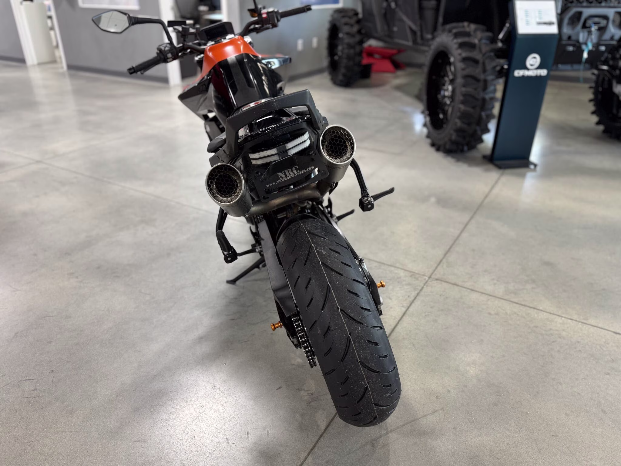 2022 KTM Duke 890 R Motorcycle