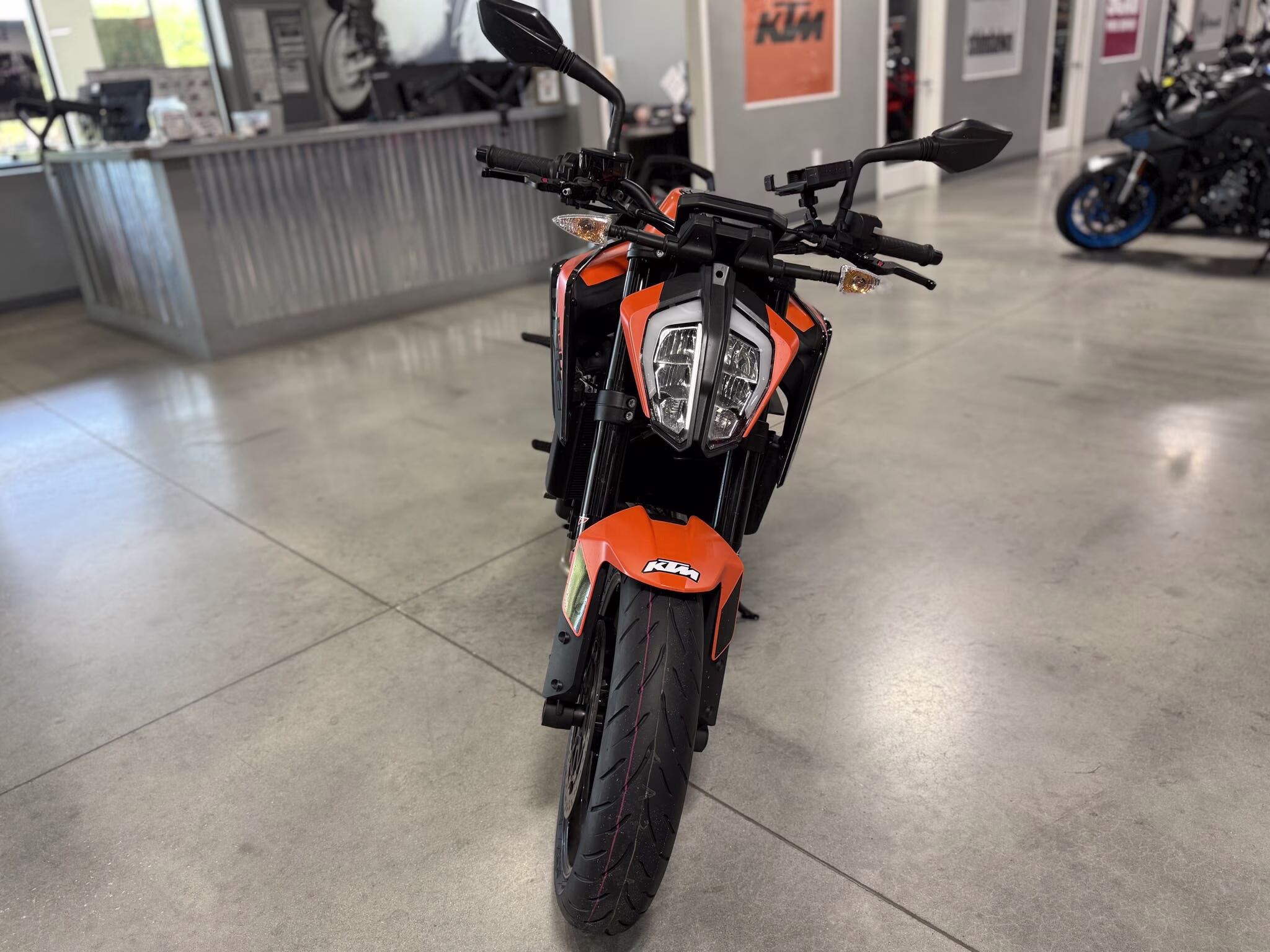 2022 KTM Duke 890 R Motorcycle
