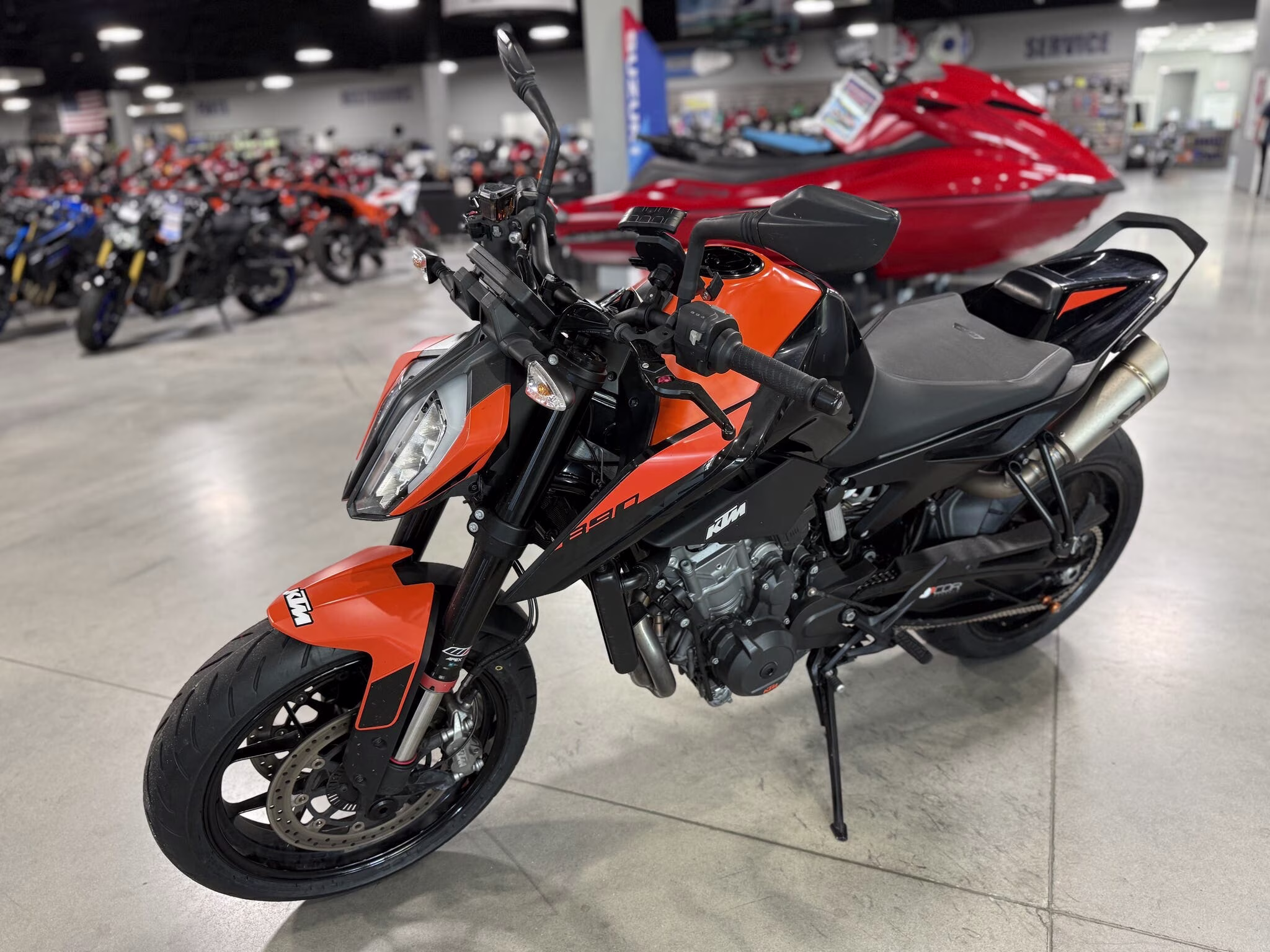 2022 KTM Duke 890 R Motorcycle