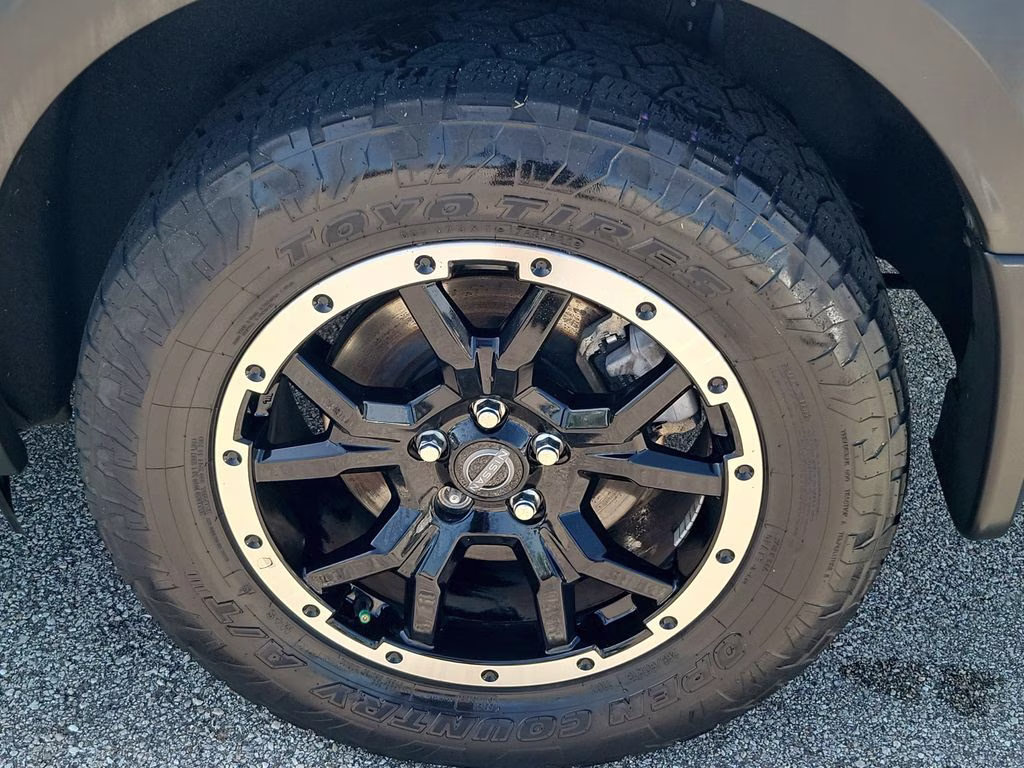 2023 Pearl White Tricoat/Super Black Nissan Pathfinder Rock Creek 4X4 SUV
