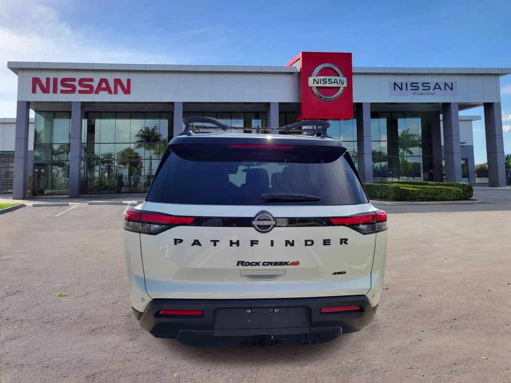 2023 Pearl White Tricoat/Super Black Nissan Pathfinder Rock Creek 4X4 SUV