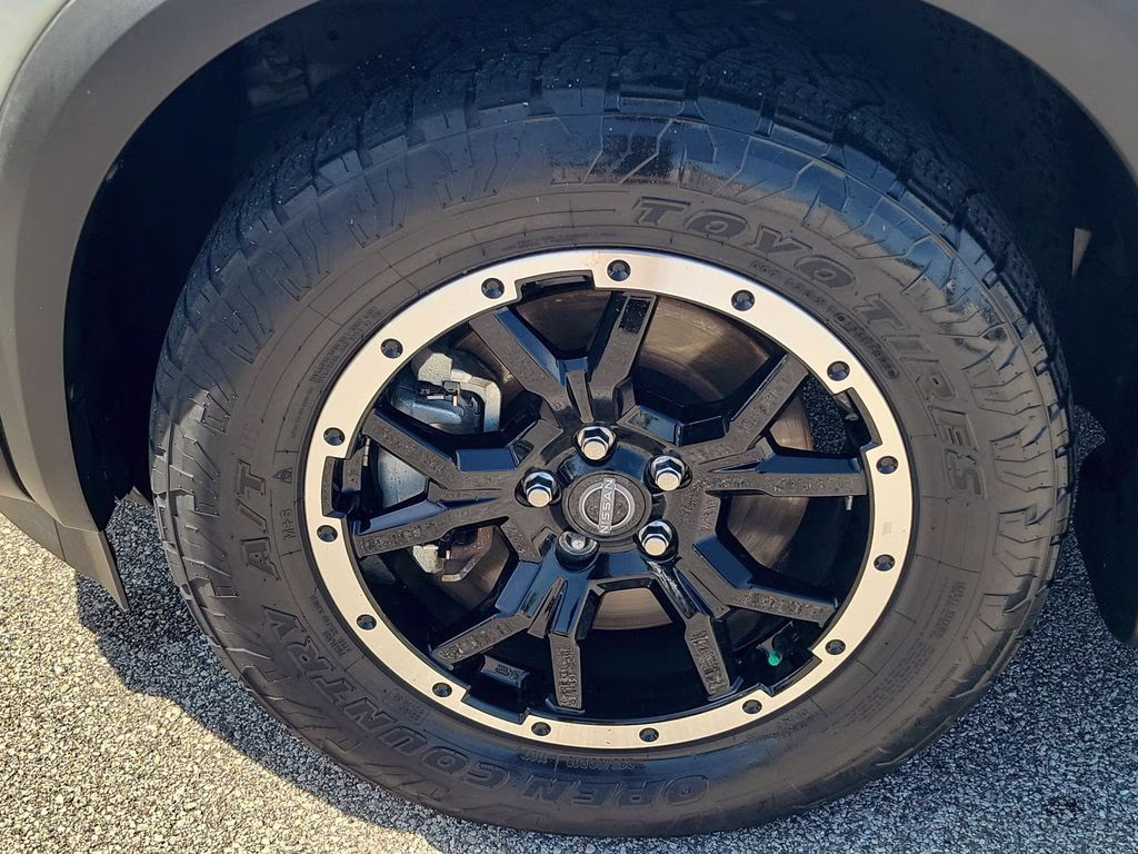 2023 Pearl White Tricoat/Super Black Nissan Pathfinder Rock Creek 4X4 SUV