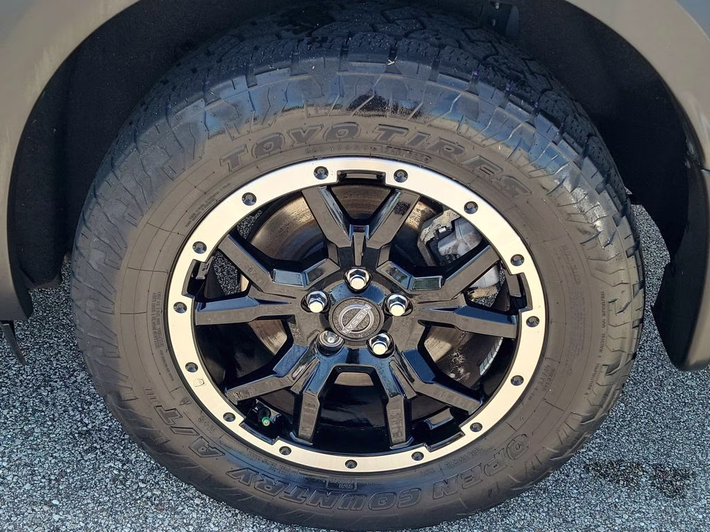 2023 Pearl White Tricoat/Super Black Nissan Pathfinder Rock Creek 4X4 SUV