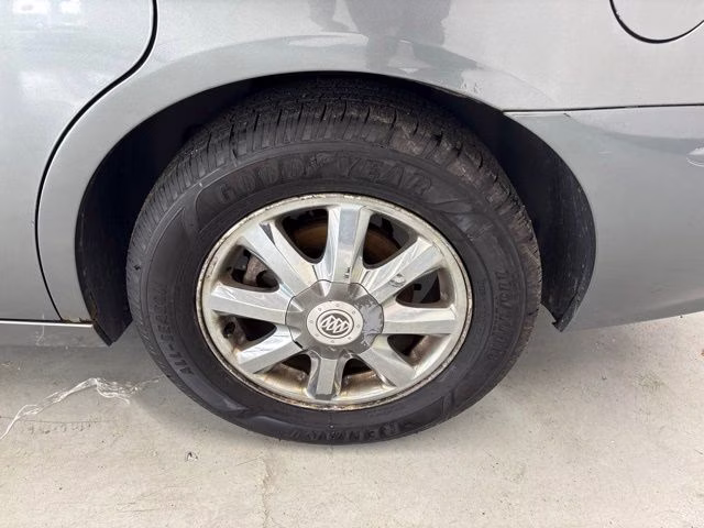 2005 Steelmist Metallic Buick LaCrosse CXL FWD Sedan