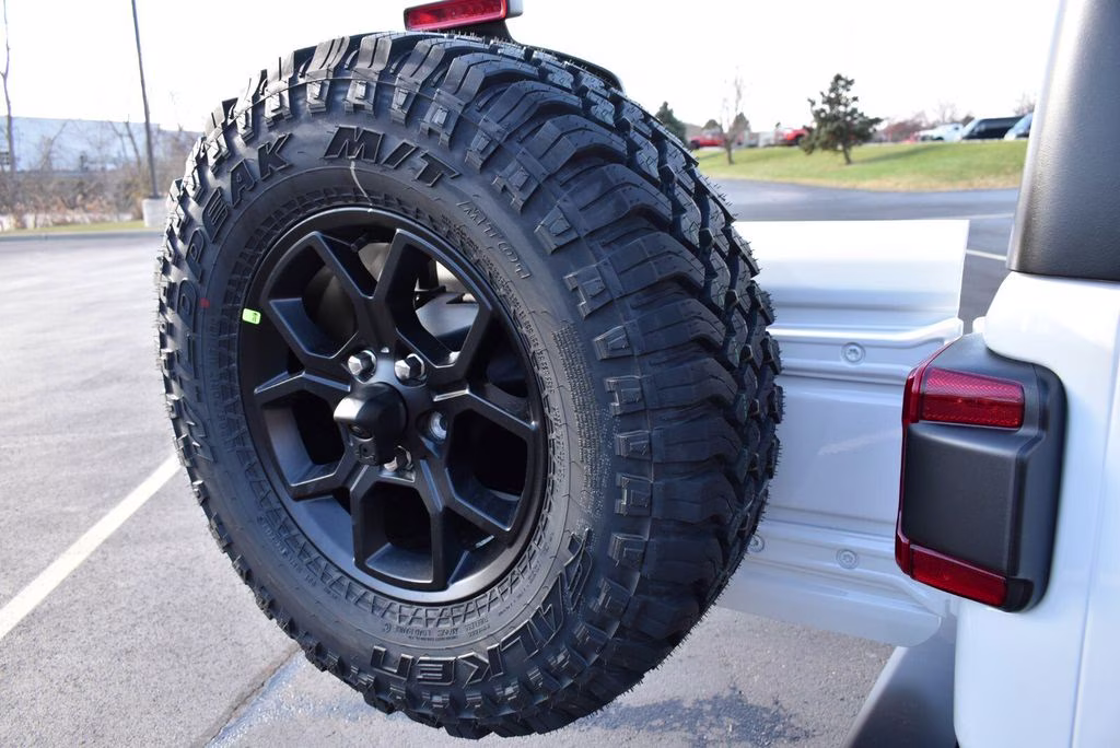 2026 Bright White Clearcoat Jeep Wrangler Willys 4X4 SUV