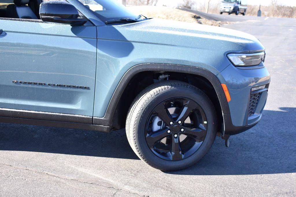 2026 Steel Blue Jeep Grand Cherokee Limited 4X4 SUV