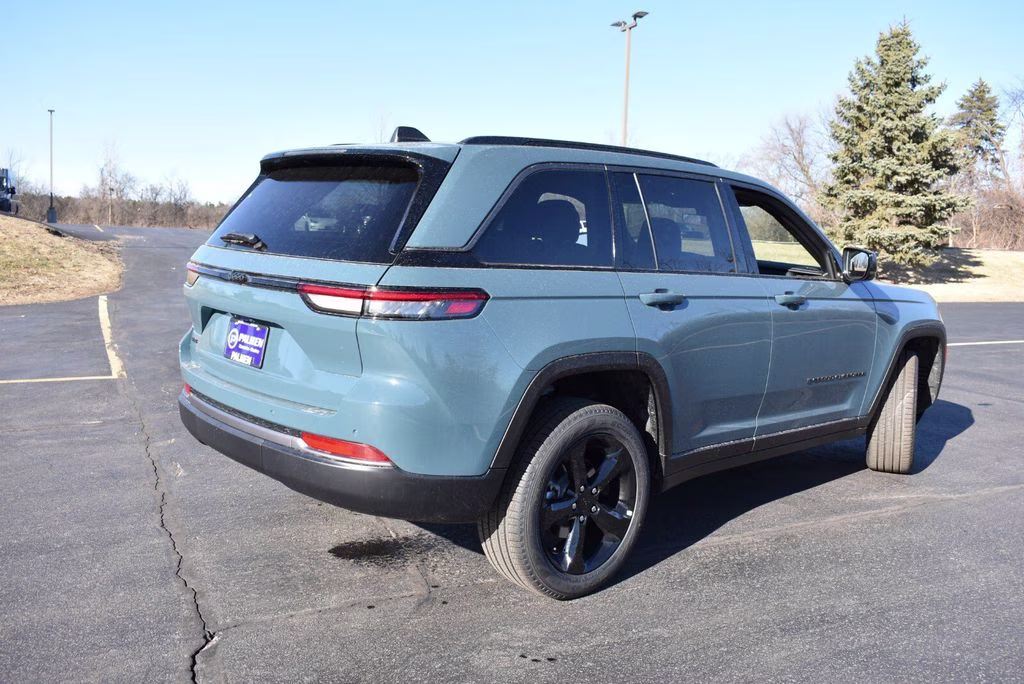 2026 Steel Blue Jeep Grand Cherokee Limited 4X4 SUV