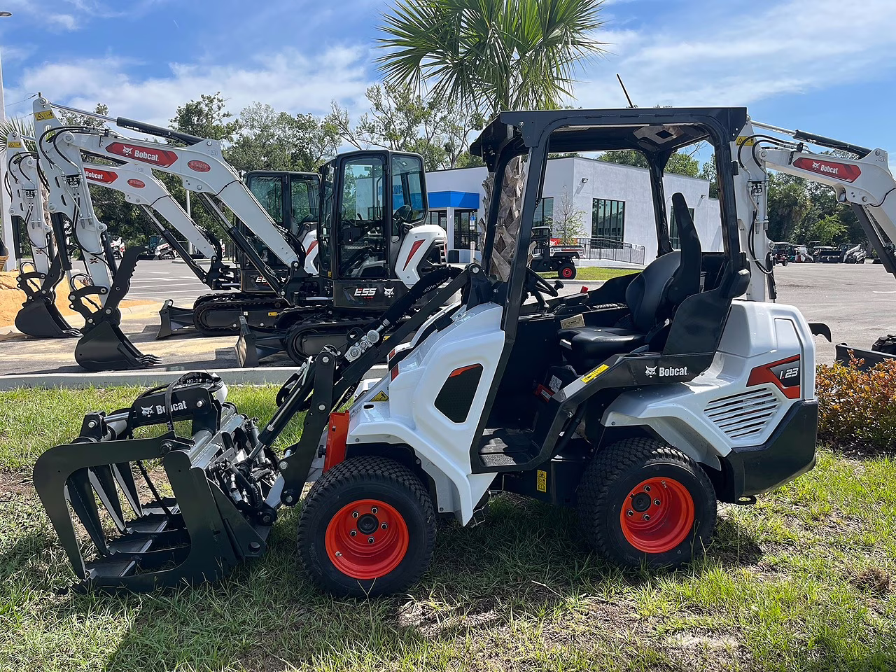 2025 BOBCAT L23 WHITE