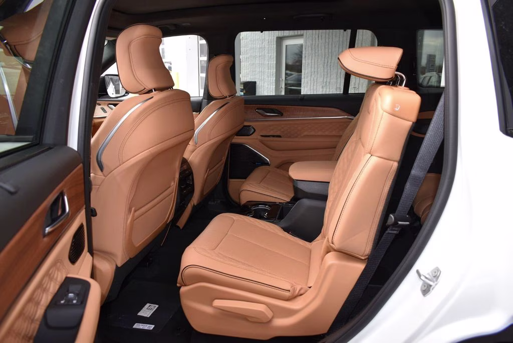 2026 Bright White Clearcoat Jeep Grand Cherokee L Summit 4X4 SUV