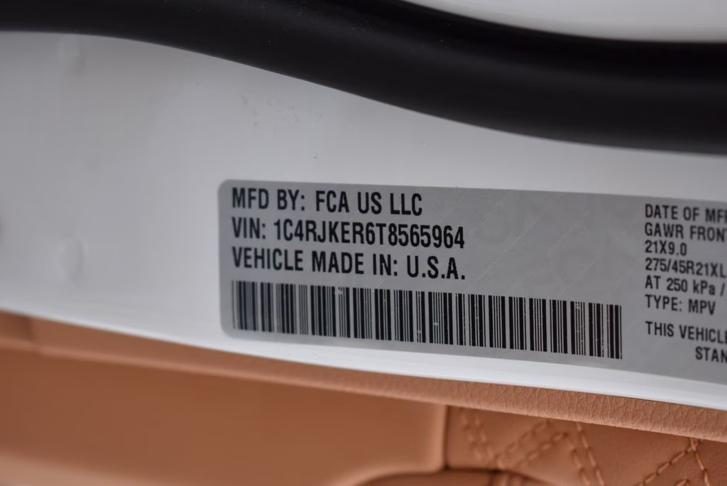 2026 Bright White Clearcoat Jeep Grand Cherokee L Summit 4X4 SUV