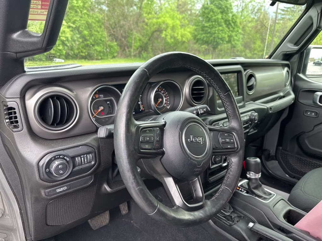 2022 Sting-Gray Clearcoat Jeep Gladiator Willys 4X4 Truck