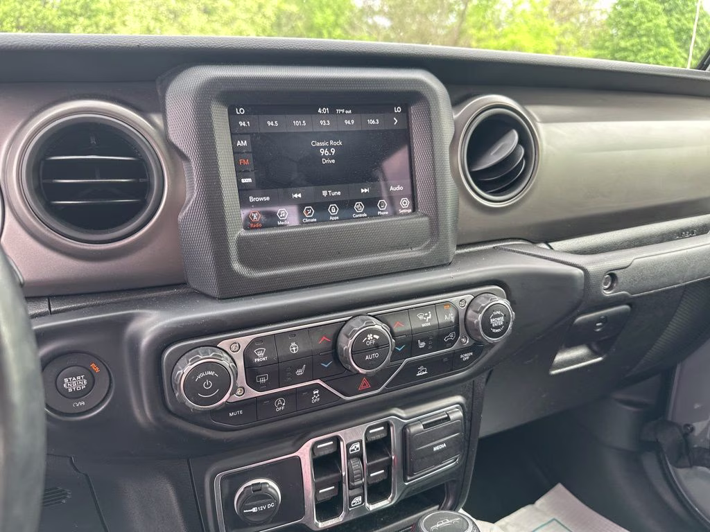 2022 Sting-Gray Clearcoat Jeep Gladiator Willys 4X4 Truck