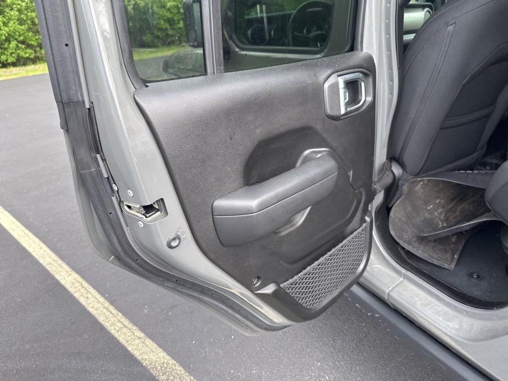 2022 Sting-Gray Clearcoat Jeep Gladiator Willys 4X4 Truck