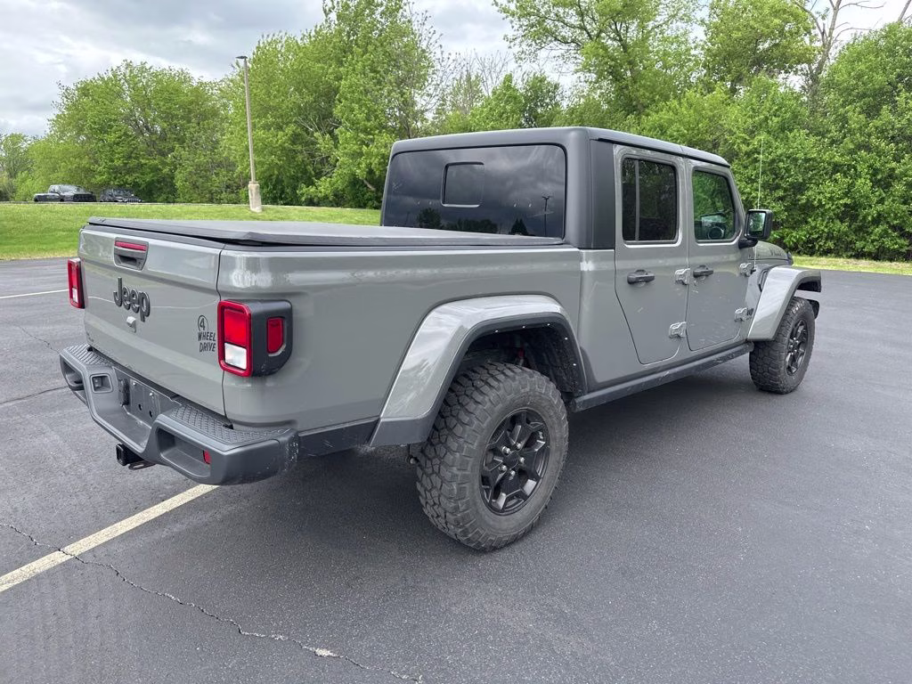 2022 Sting-Gray Clearcoat Jeep Gladiator Willys 4X4 Truck