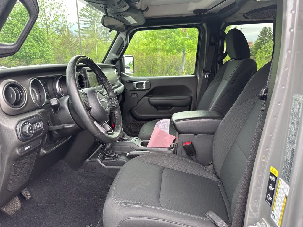 2022 Sting-Gray Clearcoat Jeep Gladiator Willys 4X4 Truck