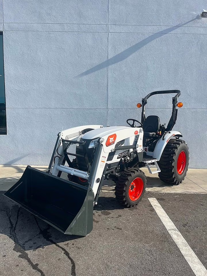 2025 BOBCAT CT2035 MST WHITE