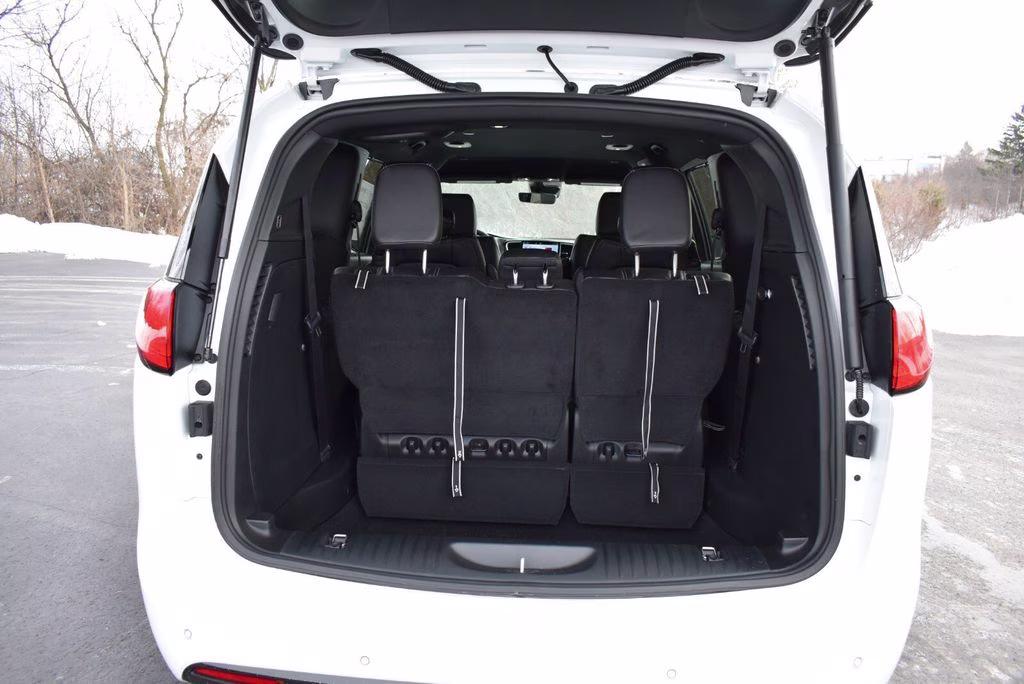 2026 Bright White Clearcoat Chrysler Voyager LX FWD Van
