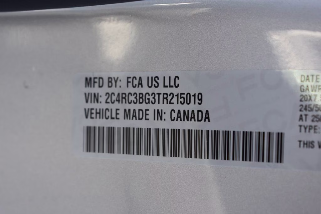 2026 Silver Mist Clearcoat Chrysler Pacifica Select AWD Van