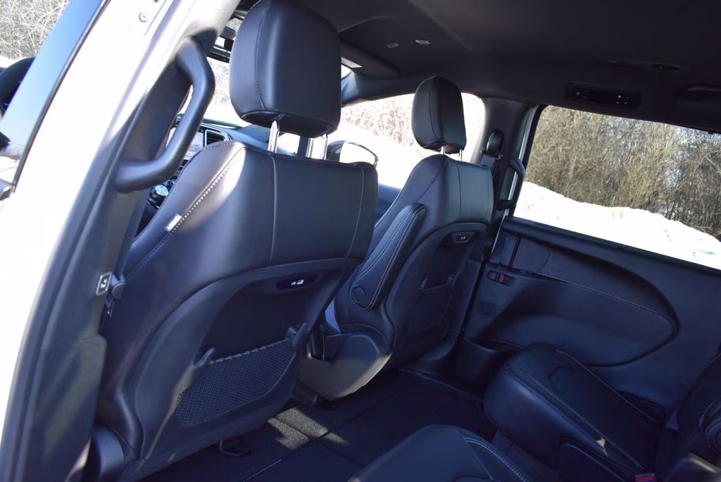2026 Bright White Clearcoat Chrysler Pacifica Select AWD Van