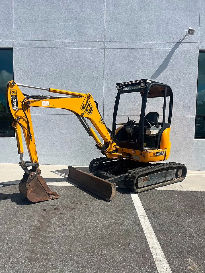 2005 JCB 8032 YELLOW