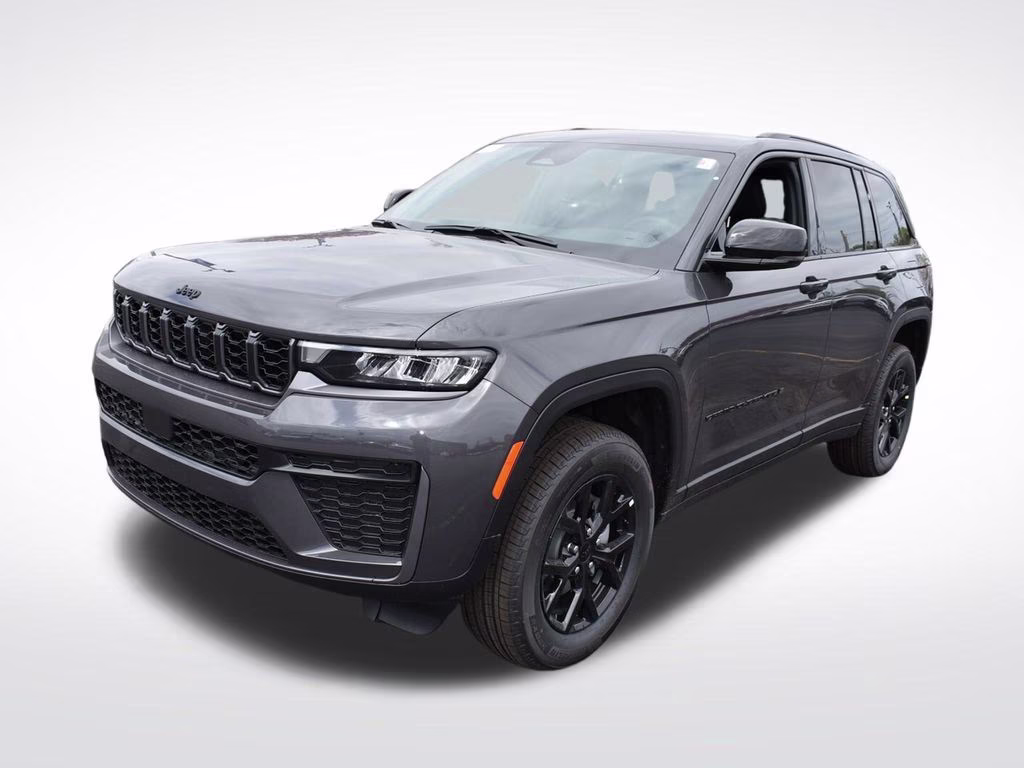 2026 Baltic Gray Metallic Clearcoat Jeep Grand Cherokee Laredo Altitude 4X4 SUV