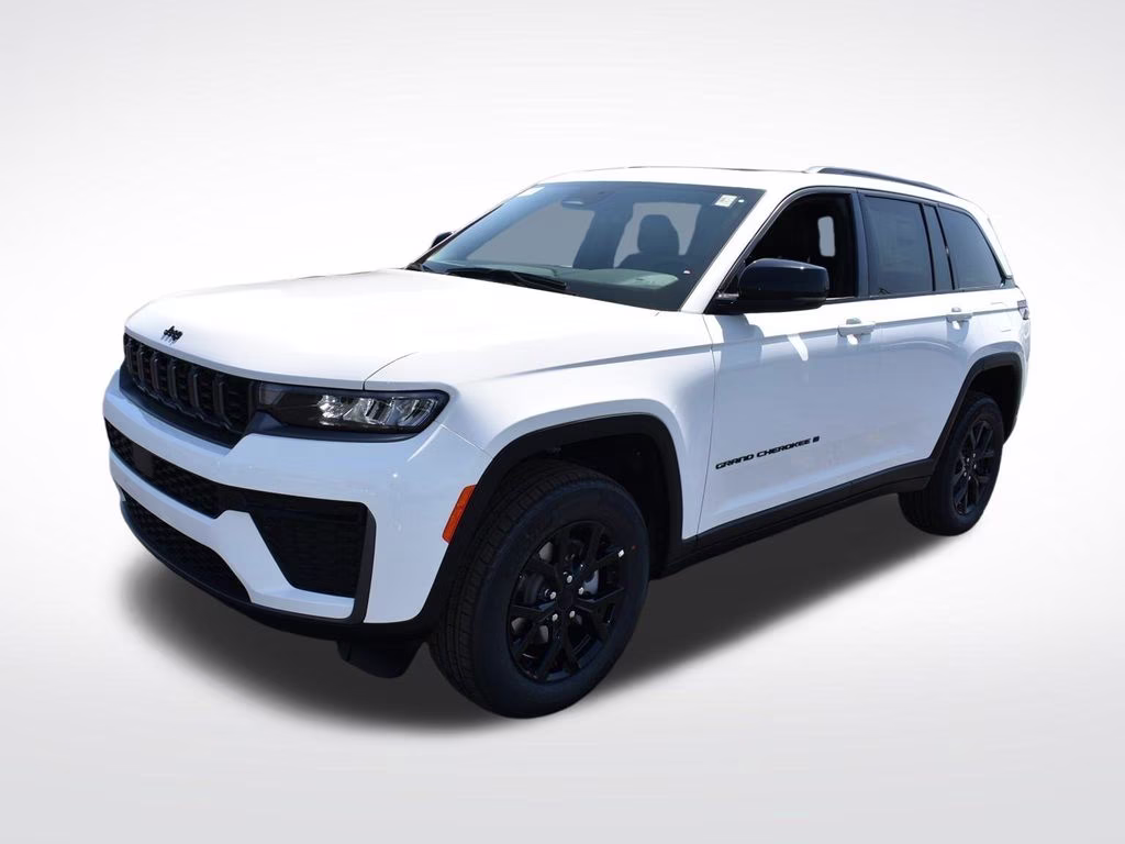 2026 Bright White Clearcoat Jeep Grand Cherokee Altitude 4X4 SUV