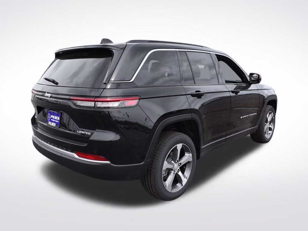 2026 Diamond Black Crystal Pearlcoat Jeep Grand Cherokee Limited 4X4 SUV
