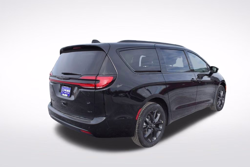 2026 Diamond Black Crystal Pearlcoat Chrysler Pacifica Select AWD Van