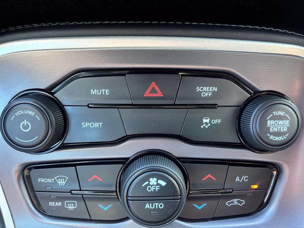 2021 Hellraisin Dodge Challenger SXT RWD Coupe