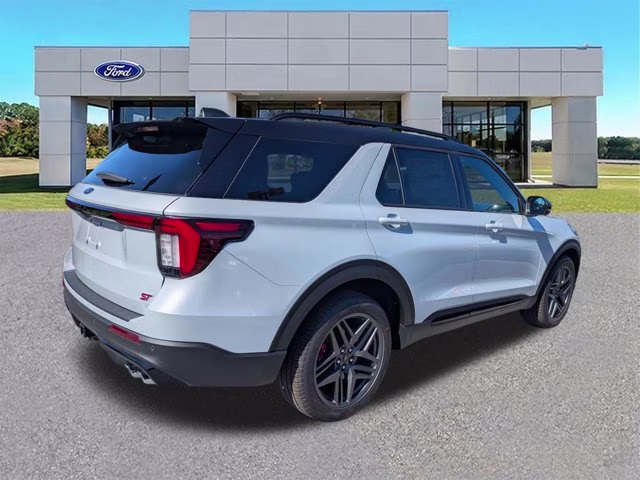 2026 White Metallic Ford Explorer ST 4X4 SUV