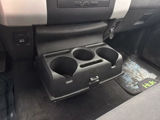 2010 Bright Silver Metallic Clearcoat Dodge 1500 SLT 4X4 Truck