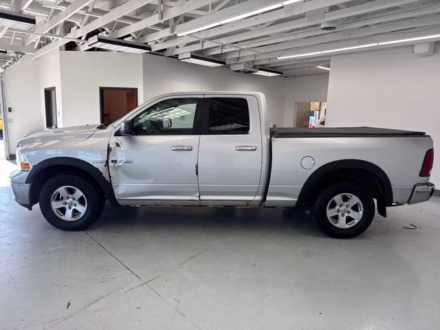 2010 Bright Silver Metallic Clearcoat Dodge 1500 SLT 4X4 Truck