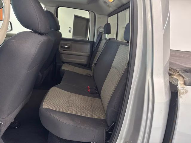 2010 Bright Silver Metallic Clearcoat Dodge 1500 SLT 4X4 Truck